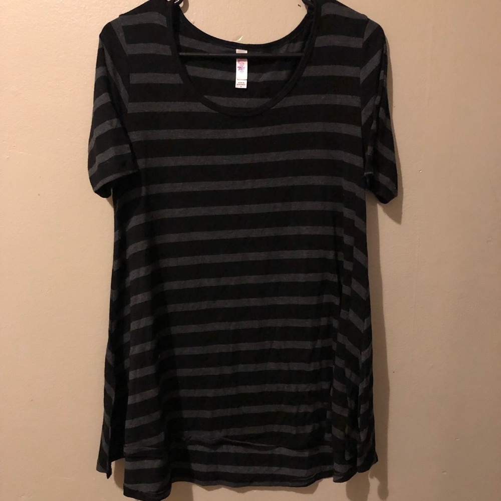 Lularoe shirt